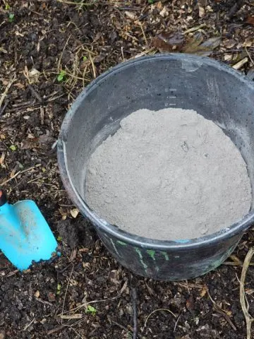 using wood ashes